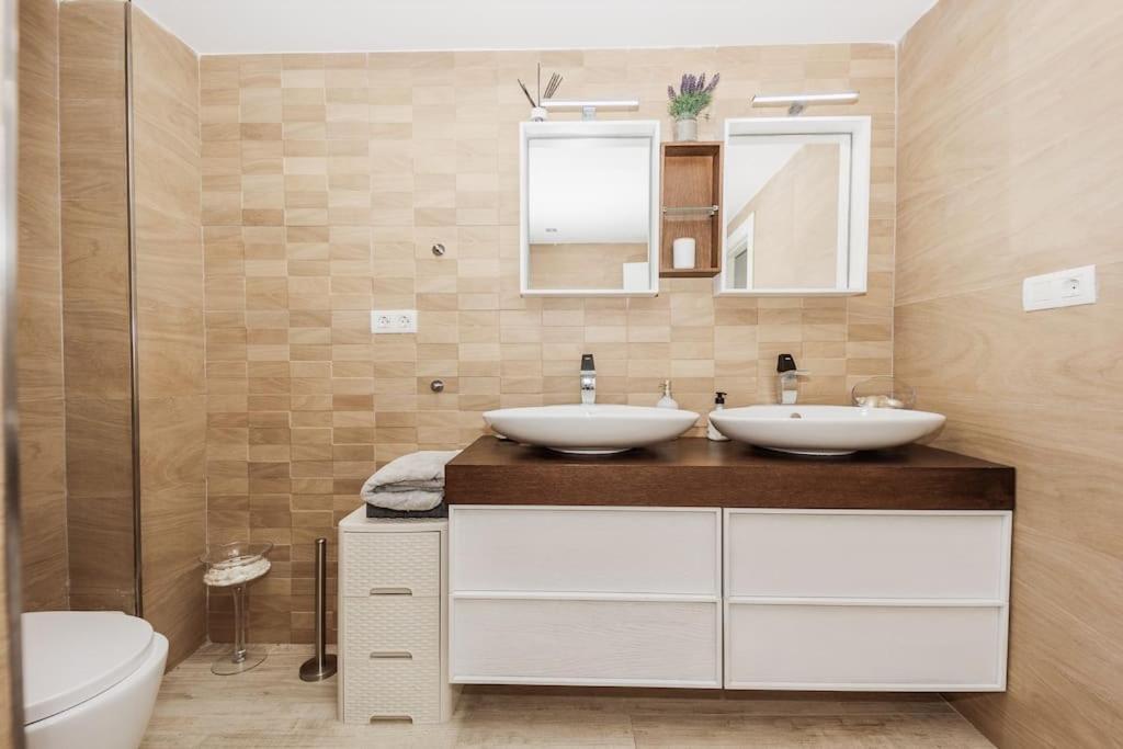 Modern First Line Apartman Almuñécar Kültér fotó